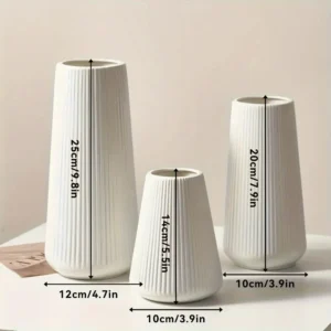 3 pieces plastic striped vase set